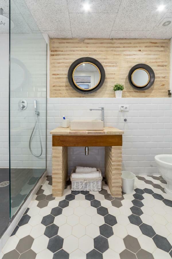 Appartamento Florit Flats - Center Luxurious 1Br 1Ba Terrace Wi-Fi Ac Valenza Esterno foto