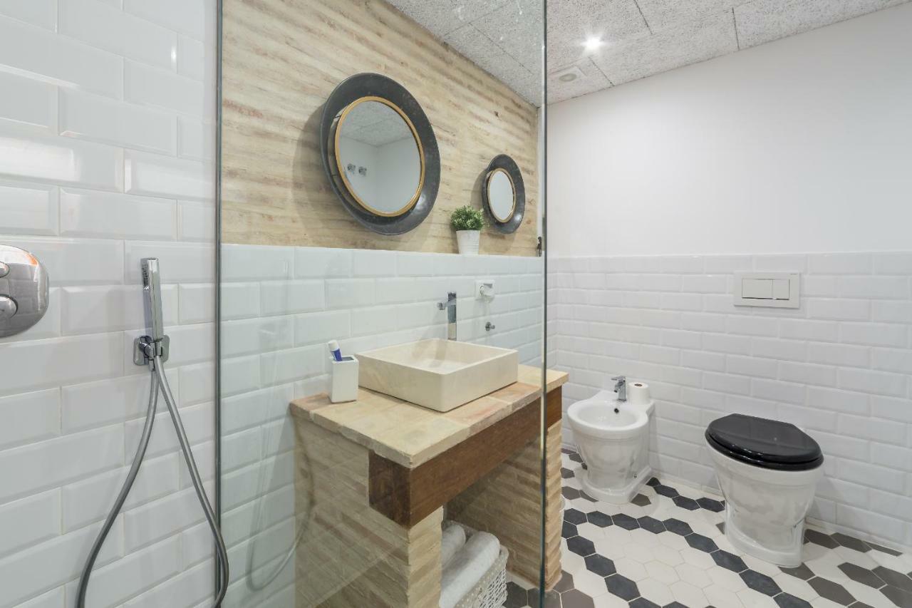Appartamento Florit Flats - Center Luxurious 1Br 1Ba Terrace Wi-Fi Ac Valenza Esterno foto