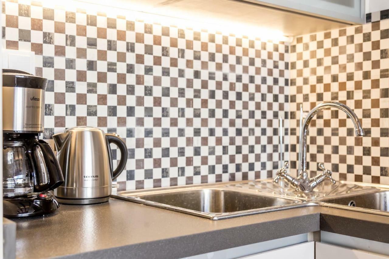 Appartamento Florit Flats - Center Luxurious 1Br 1Ba Terrace Wi-Fi Ac Valenza Esterno foto