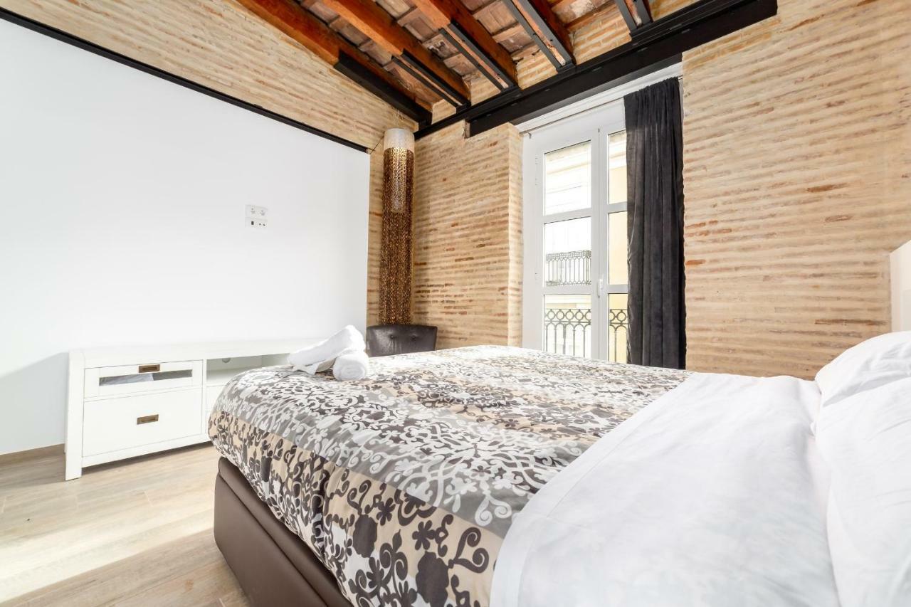 Appartamento Florit Flats - Center Luxurious 1Br 1Ba Terrace Wi-Fi Ac Valenza Esterno foto